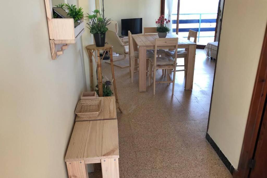 El Faro Apartaments Platja Llarga-Les Salines-Tgn Tarragona Dış mekan fotoğraf