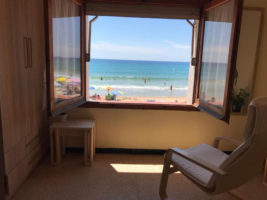 El Faro Apartaments Platja Llarga-Les Salines-Tgn Tarragona Dış mekan fotoğraf