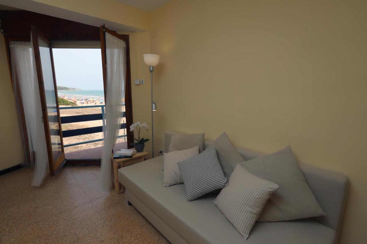 El Faro Apartaments Platja Llarga-Les Salines-Tgn Tarragona Dış mekan fotoğraf